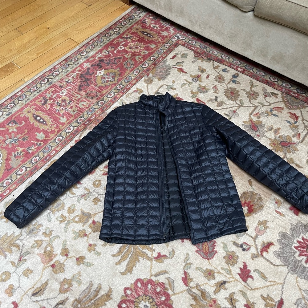 NorthFace Thermoball ECO Men’s size Medium- Black